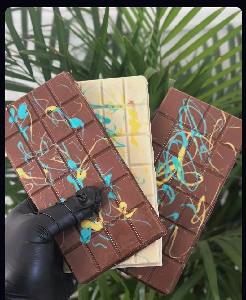 Kunafa Chocolate Bar