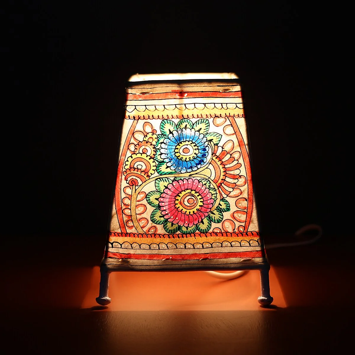 Floret Leather Lamp