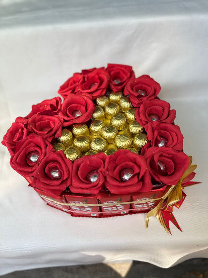 Special heart bouquet filled with kitkat and homemade chocolates❣️